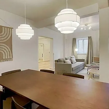 Stylish 3-br In Cph Hotel 3*