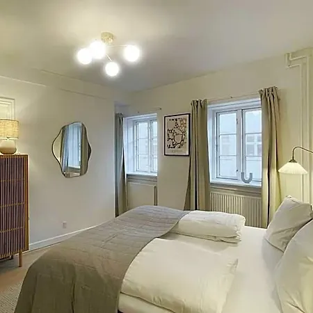 Stylish 3-br In Cph