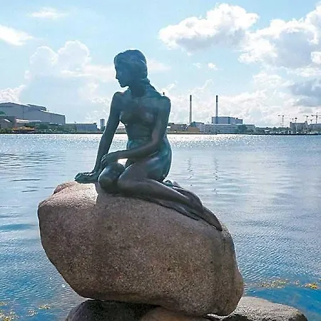 Stylish 3-br In Cph 3*